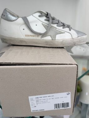 GOLDEN GOOSE Women’s Super-Star with gray suede star and silver glitter inserts